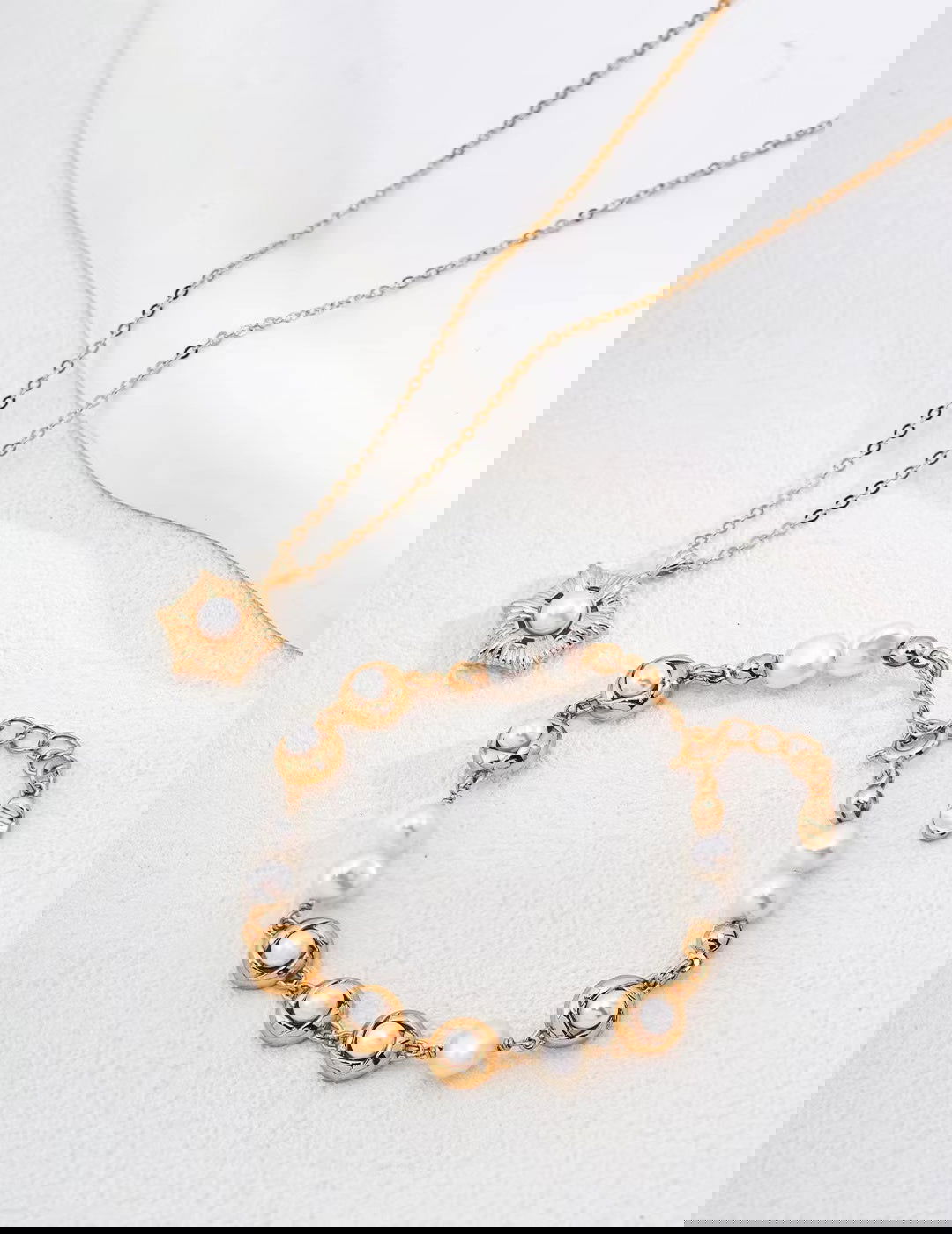 Pearl Elegance Bracelet - Golden Melody Limited